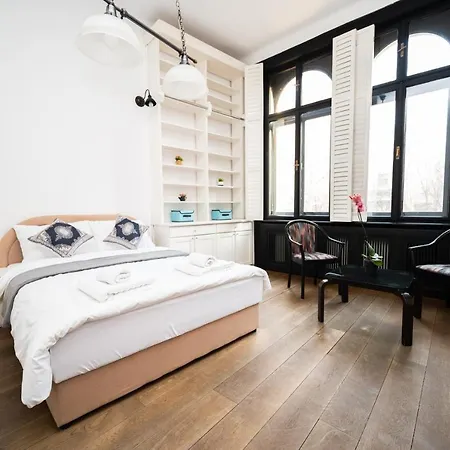 Spacious Luxury 200 Sqm In Center Apartman Szarajevó