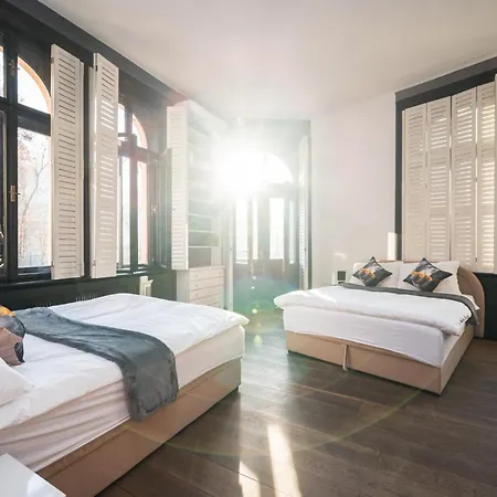 Spacious Luxury 200 Sqm In Center Apartman