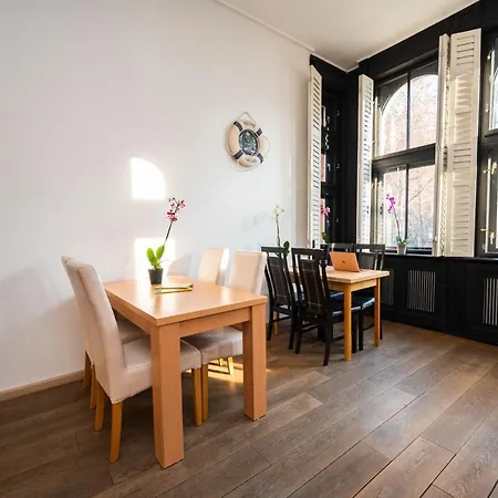 Spacious Luxury 200 Sqm In Center * Szarajevó